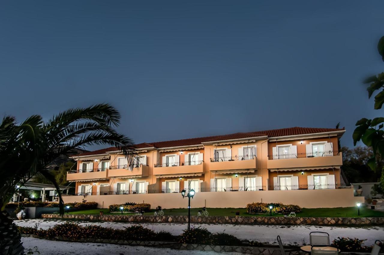 Aristotelis Apartments Razata ภายนอก รูปภาพ