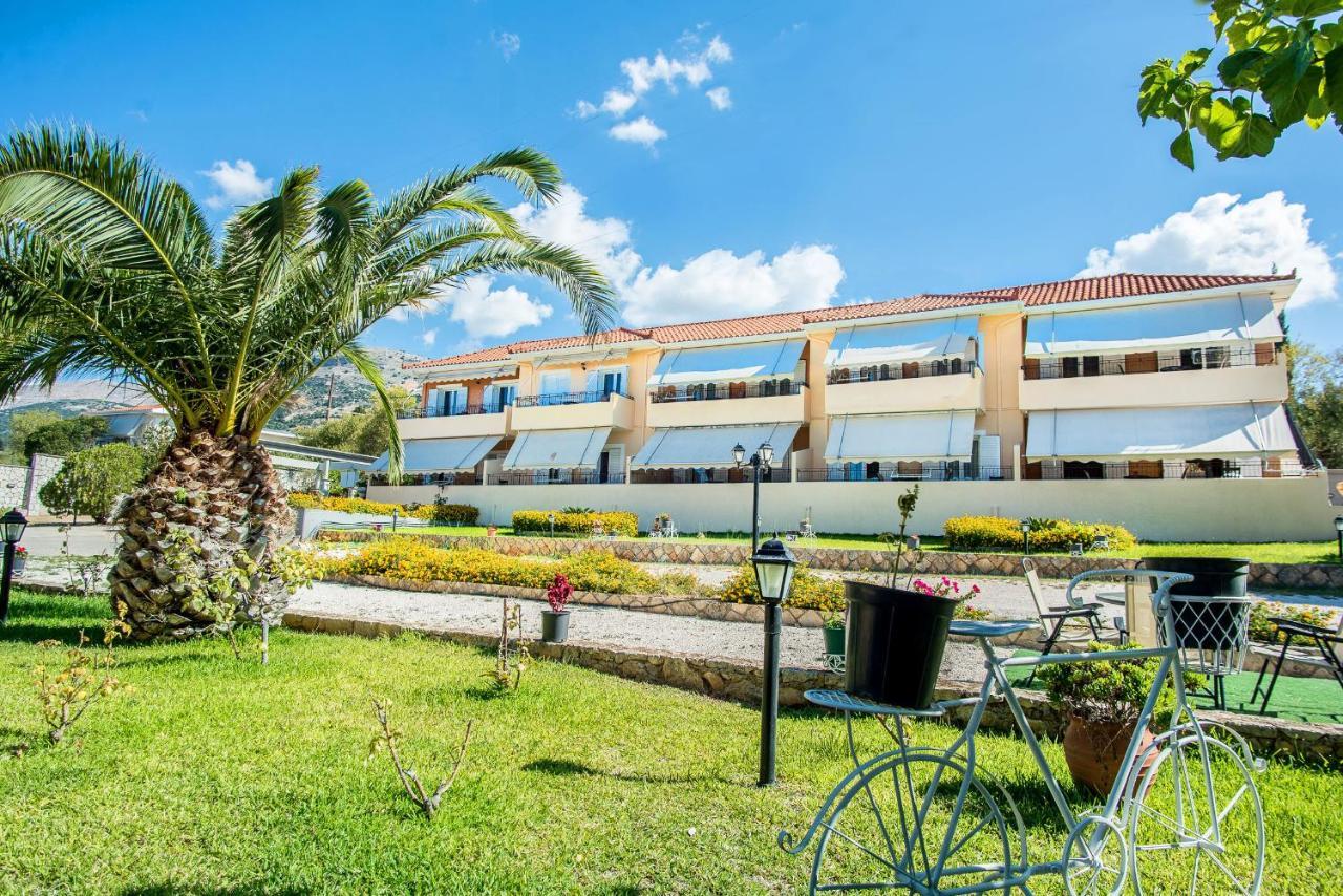 Aristotelis Apartments Razata ภายนอก รูปภาพ