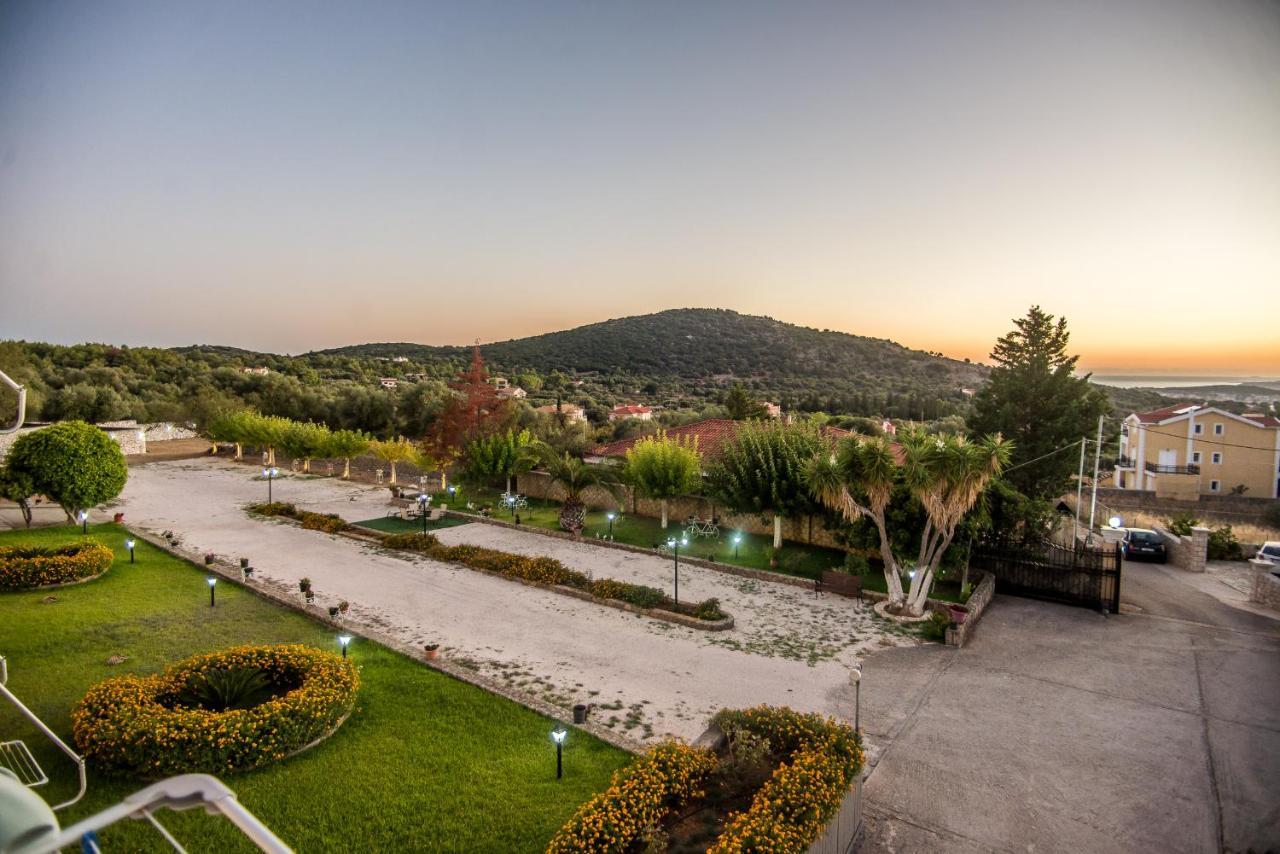 Aristotelis Apartments Razata ภายนอก รูปภาพ