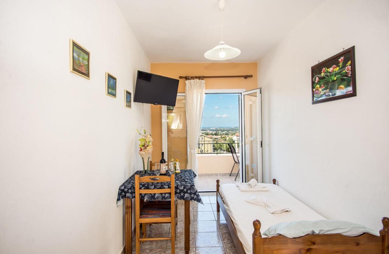 Aristotelis Apartments Razata ภายนอก รูปภาพ