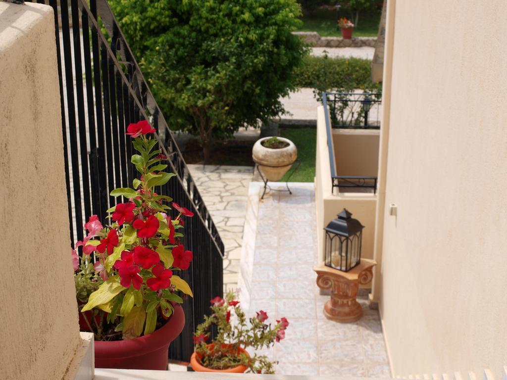 Aristotelis Apartments Razata ภายนอก รูปภาพ